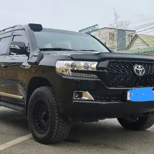 Toyota Land Cruiser 200