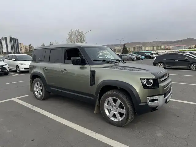 Land Rover Defender