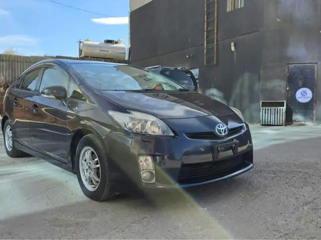 Toyota Prius 30