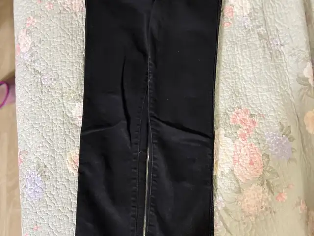 Zara хар жинсэн өмд, Улаанбаатар — Хан-Уул — 19-р хороолол
