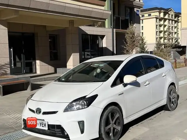 Toyota Prius 30