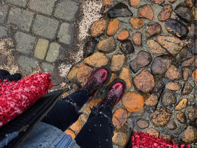 Dr.martens 1460 vegan cherry red, Улаанбаатар — Хан-Уул — Яармаг