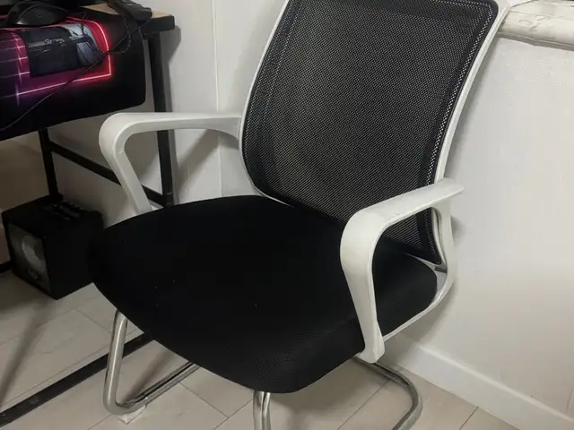 Office sandal, Улаанбаатар — Баянзүрх — Халдвартын эмнэлэг