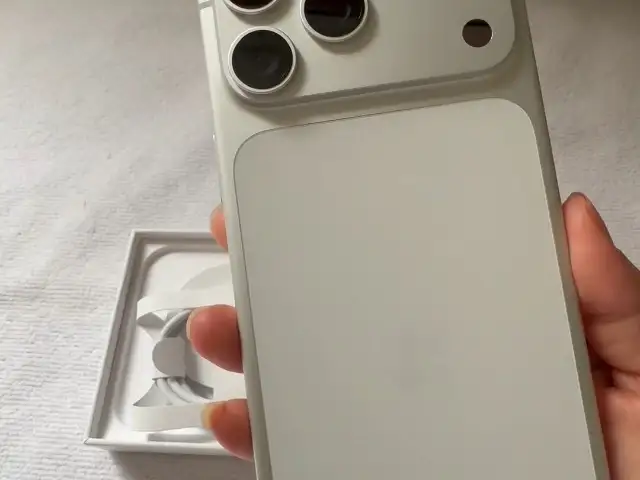 Apple iPhone 17 Pro, 256 gb, Улаанбаатар — Сүхбаатар — 11-р хороолол