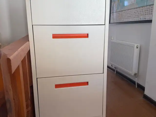 Төмөр шүүгээ, Улаанбаатар — Сүхбаатар — 19-р хороо