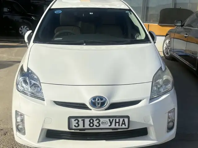 Toyota Prius 30