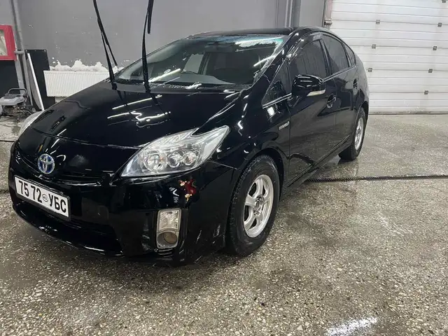 Toyota Prius 30