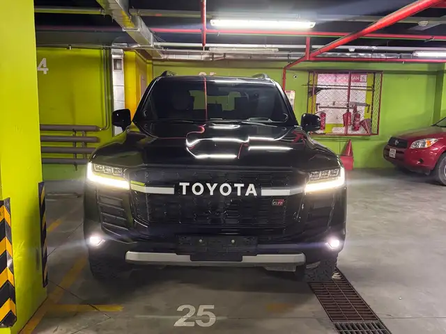 Toyota Land Cruiser 300