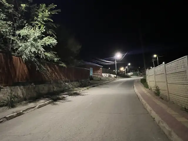 Бгд 21 хороо гэмтлийн эмнэлэг сайн авто ломбард дээш өгсөөд хашаа, Улаанбаатар — Баянгол — 21-р хороо