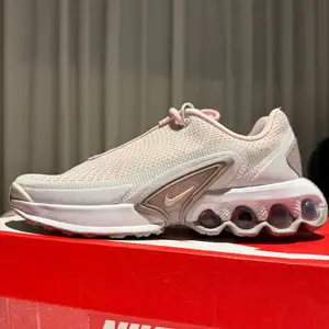 Nike пүүз, Улаанбаатар — Хан-Уул — Зайсан