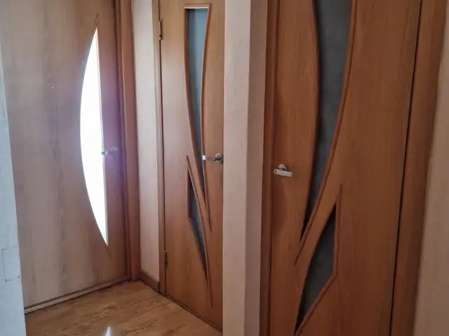 Өрөөний хаалга, Улаанбаатар — Сүхбаатар — 4-р хороо