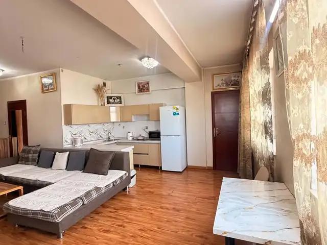 Америк элчингийн хойно 100 айлын автобусны буудлын зүүн талд anand tower-т 3 өрө, Улаанбаатар — Сүхбаатар — 100 айл