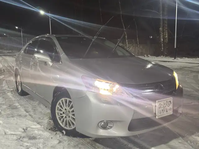 Lexus HS