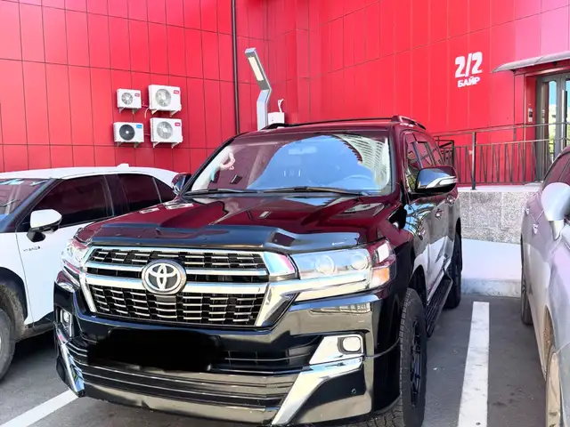Toyota Land Cruiser 200