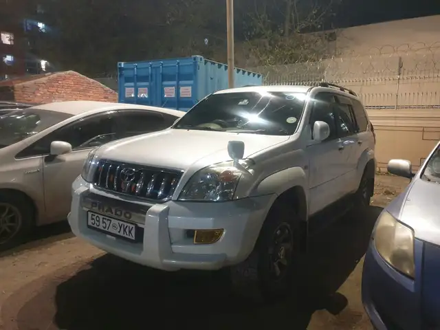 Toyota Land cruiser Prado 120