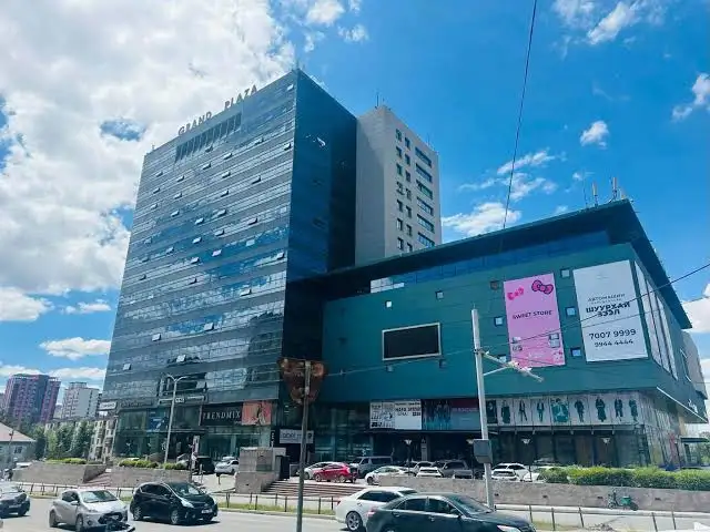Улаанбаатар хотын төвд гранд-плазад оффис 242мкв, Улаанбаатар — Баянгол — 2-р хороо
