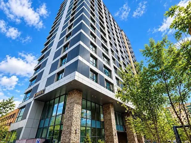 Shangri-la төвийн зүүн талд ambassador residence-д 2 өрөө орон сууц 65m2, Улаанбаатар — Сүхбаатар — 1-р хороо