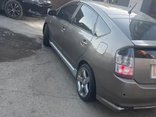 Toyota Prius 20
