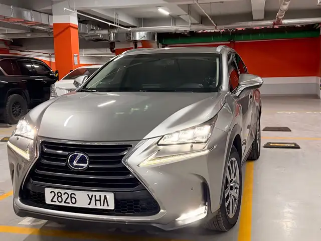 Lexus NX