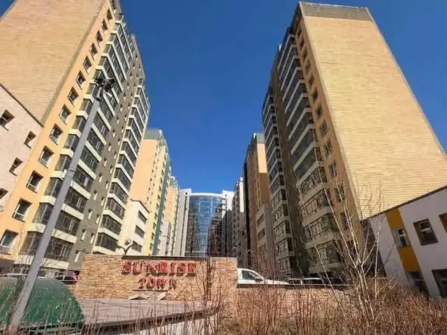 Цэцэрлэгт хүрээлэнгийн ард sunrise town хотхонд гал тогоо тусдаа 3 өрөө орон сууц 90.0мкв, Улаанбаатар — Баянзүрх — Үндэсний цэцэрлэгт хүрээлэн