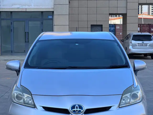 Toyota Prius 30