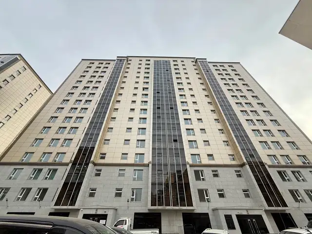 Бгд, төв зам дагуу кристал од хотхонд 81мкв үйлчилгээний талбай, Улаанбаатар — Баянгол — 25-р эмийн сан