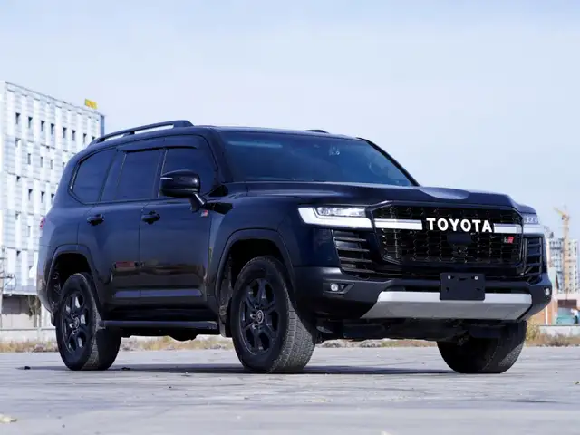 Toyota Land Cruiser 300