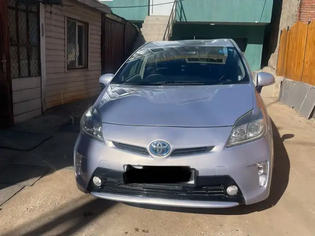 Toyota Prius 30