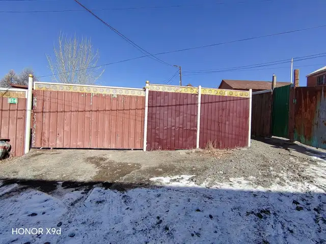 Улаан төмрөн хашаа хаалганы, Улаанбаатар — Чингэлтэй — 14-р хороо