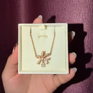 Swarovski hyperbola,, Улаанбаатар — Баянзүрх — Улаанбаатар их сургууль