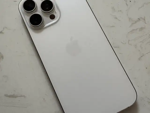 Apple iPhone 15 Pro Max, 256 gb, White Titanium, Улаанбаатар — Хан-Уул — 19-р хороолол