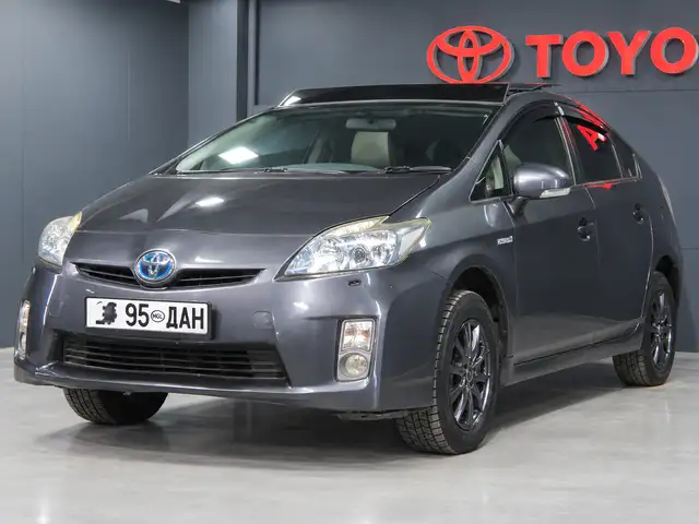 Toyota Prius 30