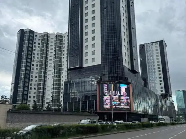 Худ, 15 хороо global town xoтхон 147 мкв 4 өрөө орон сууц, Улаанбаатар — Хан-Уул — Romana Residence