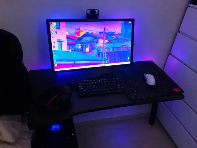 Иж бүрэн gaming setup, Улаанбаатар — Баянзүрх — 16-р хороолол