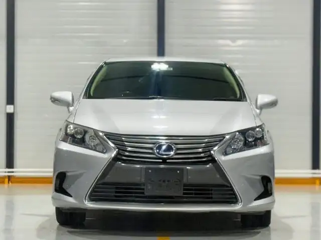Lexus HS