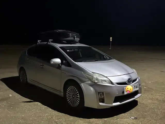 Toyota Prius 30