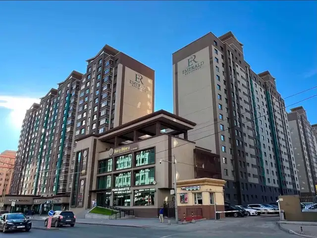 Emerald residence хотхонд 503 байранд 5 өрөө 177мкв байр, Улаанбаатар — Баянзүрх — 36-р хороо