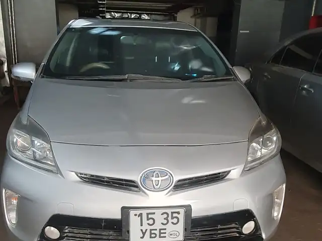 Toyota Prius 30