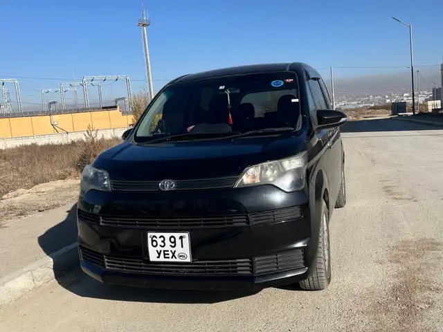 Toyota Spade Porte