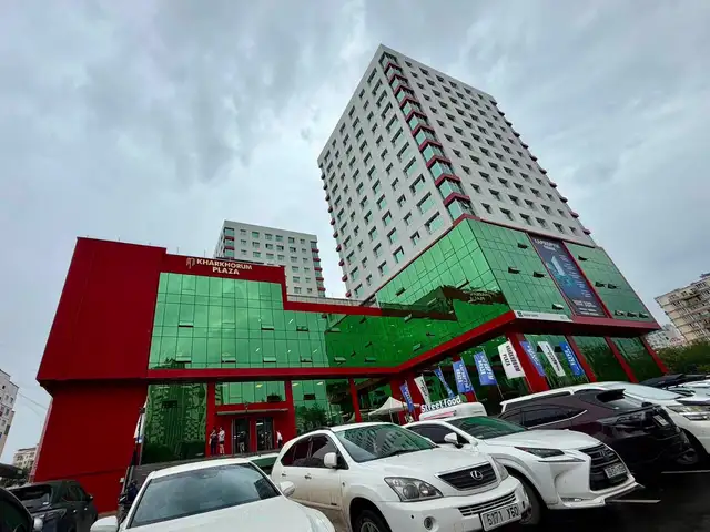 Хархорум хотхонд 3 өрөө 99мкв, Улаанбаатар — Баянзүрх — 13-р хороолол