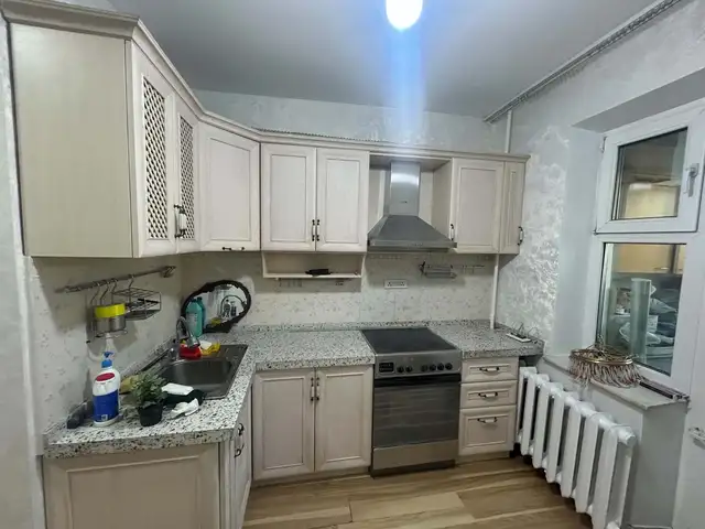 13 хороололд 3 өрөө байр 50m2, Улаанбаатар — Баянзүрх — 13-р хороолол