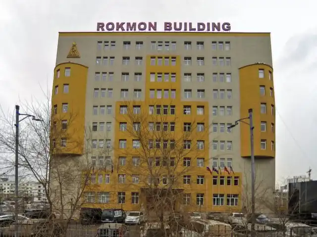 Баруун 4 зам rokmon buildin оффис талбай 39мкв, Улаанбаатар — Баянгол — Баруун 4 зам