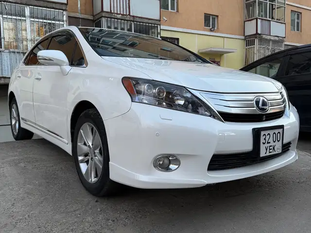 Lexus HS