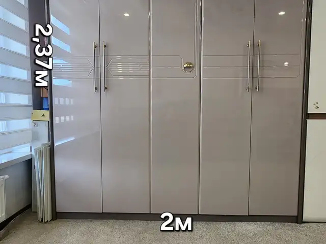Хувцасны шүүгээ, Улаанбаатар — Баянзүрх — 26-р хороо