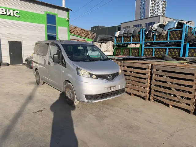 Nissan NV200