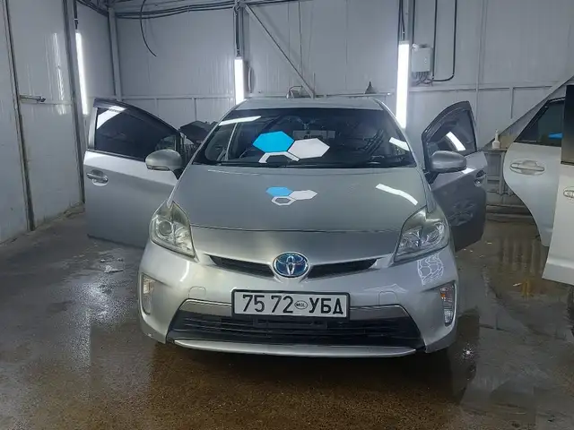 Toyota Prius 35