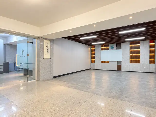 King tower -т 114 мкв оффис, Улаанбаатар — Хан-Уул — King Tower
