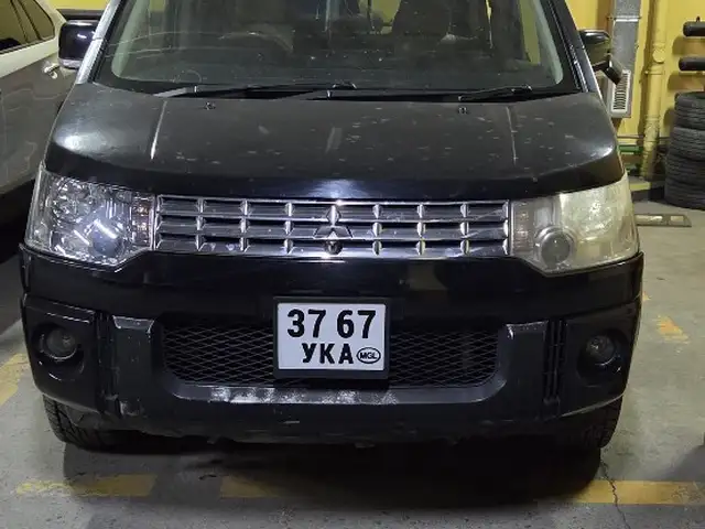 Mitsubishi Delica