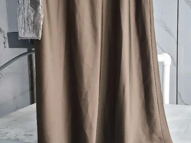 Uniqli satin yubka, Улаанбаатар — Сүхбаатар — Хүүхдийн 100