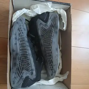 AE1 size 40 gt cut size 42, Улаанбаатар — Баянгол — 3, 4 хороолол